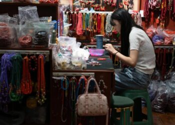 How China’s ‘Crystal Capital’ Cornered the Market on a Western Obsession