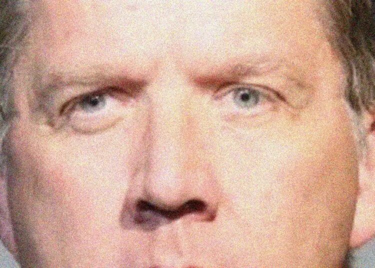 Florida Man Arrested After Public ‘Sexual Performance’ With Vacuum Cleaner