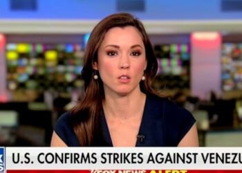 Fox News Sounds Alarm to Americans Still in Venezuela
