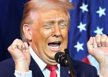 Trump, 79, Begs Photographers to Make Him Look Thin