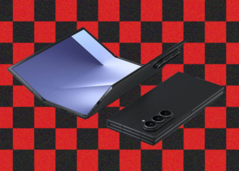 Gear News of the Week: Samsung’s TriFold Sells Out in Minutes, and a Leak Teases Google’s New OS