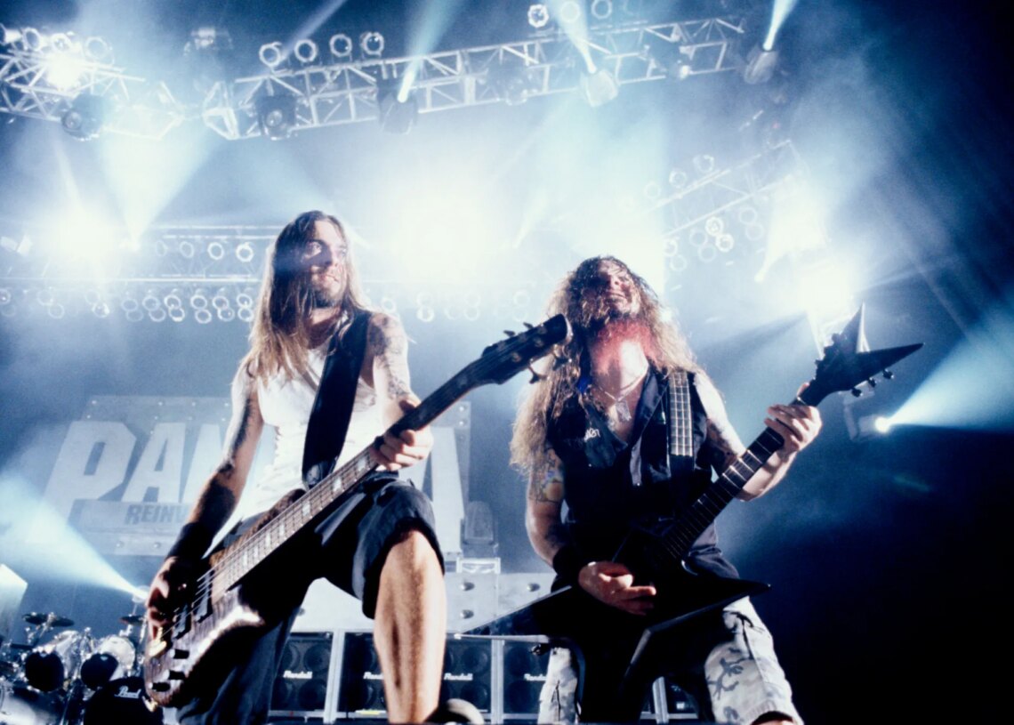 4 of the Most Face-Melting Guitar Solos in Heavy Metal History