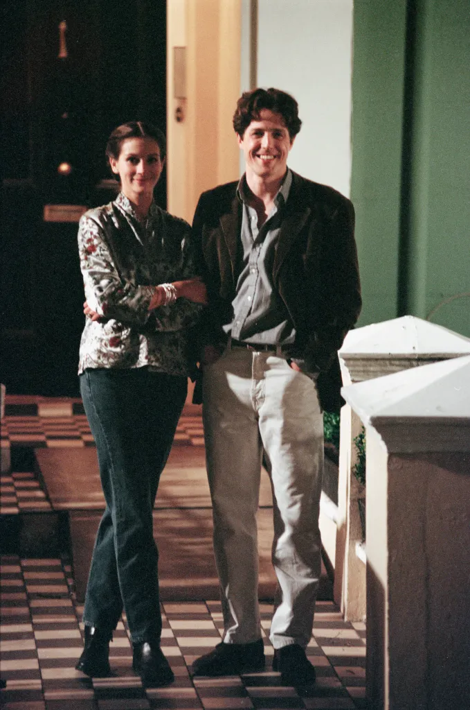 Julia Roberts and Hugh Grant in