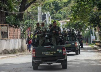 Deploying U.S. troops in Venezuela could become a ‘force protection nightmare’ amid potential insurgency threat, retired colonel warns