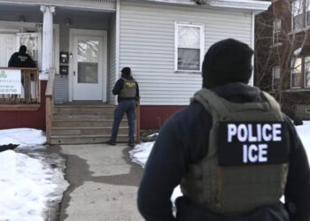 Former Bush-appointed federal judge: Why the ICE memo allowing officers into your home without a warrant is unconstitutional