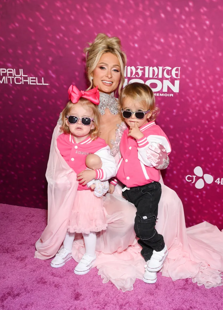 London Marilyn Hilton Reum, Paris Hilton and Phoenix Barron Hilton Reum at the 