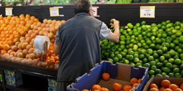 I’m a dietitian. Here’s why you shouldn’t label foods as ‘good’ or ‘bad.’