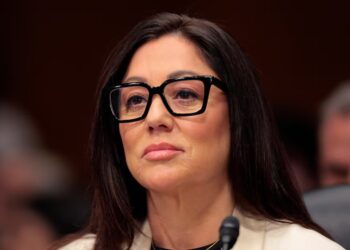 Two Staffers for Trump’s Labor Boss Put on Leave Amid Fling Probe