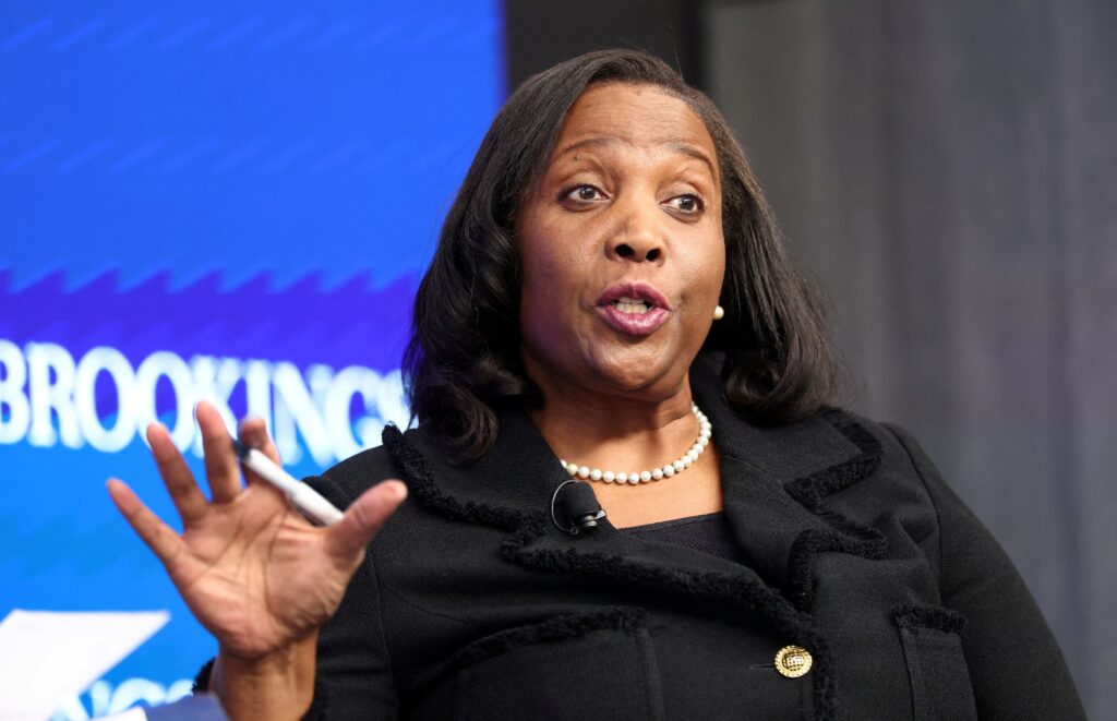 Supreme Court appears likely to allow Lisa Cook to remain on Fed board