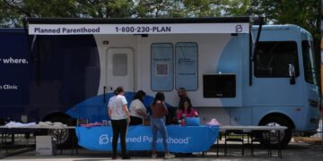 Illinois faces federal defunding for state law requiring abortion referrals