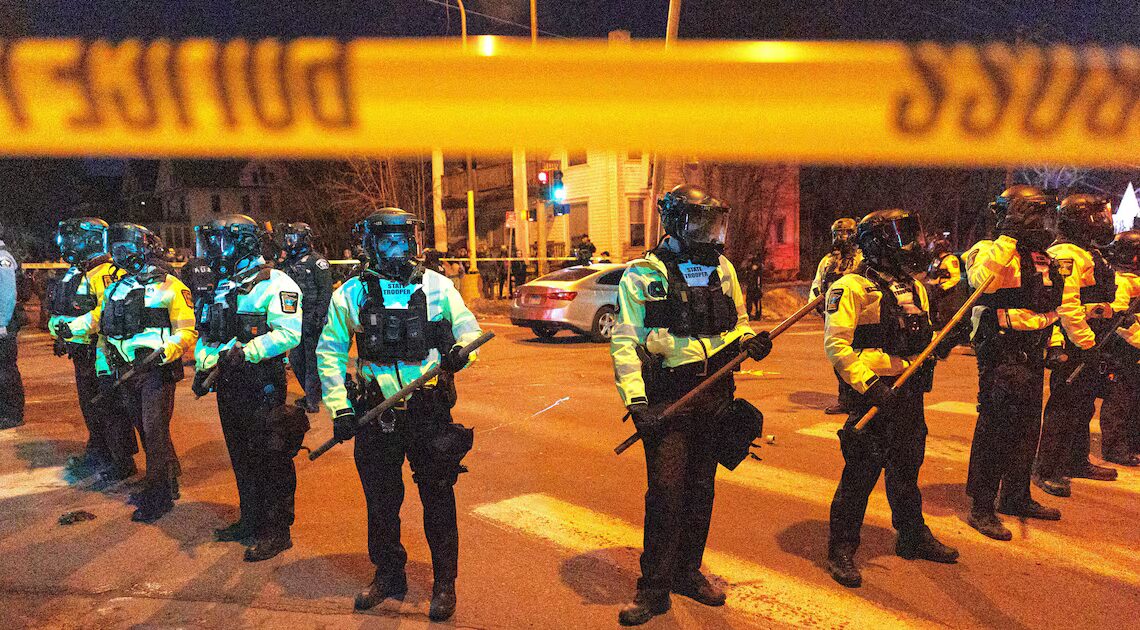 ICE Agents Detain Workers Who Had Just Served Them Lunch