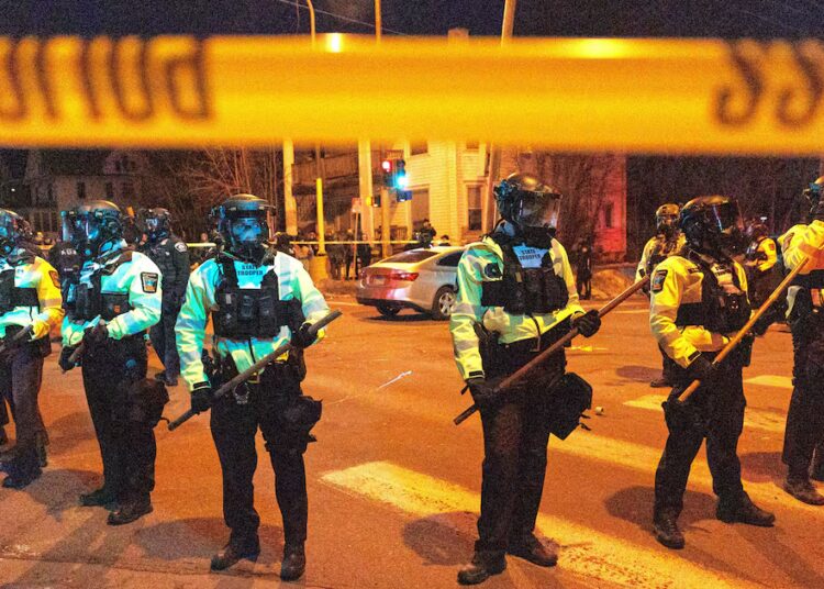 ICE Agents Detain Workers Who Had Just Served Them Lunch