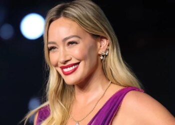 This Is What My Early 2000s Dreams Are Made Of: Hilary Duff Performs ‘Lizzie McGuire’ Classic for the First Time Ever