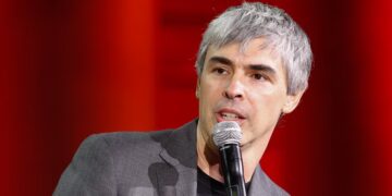 Paper Uses X-Rated Photo of Tech Billionaire’s New Home