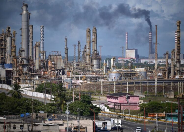 Trump administration eases barriers for U.S. firms to sell Venezuelan oil