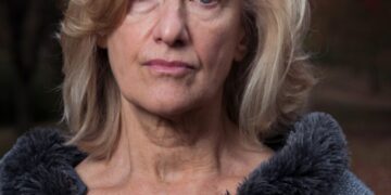 The retired peace professor who brought her protest to Stephen Miller’s home