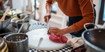 Can eating meat increase your UTI risk? What experts want you to know.