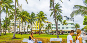 She made a Facebook comment about her mayor. Then the police arrived.