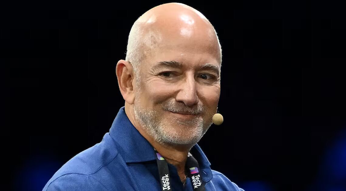 Washington Post Staff Plot Enlisting Hollywood Stars to Stick It to Bezos