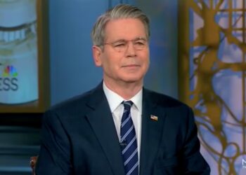 Trump Goon Signals Military Could Be Used for Arctic Prize