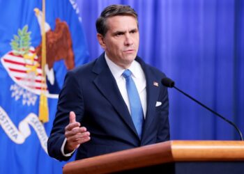 Justice Department opens civil rights investigation into Pretti shooting