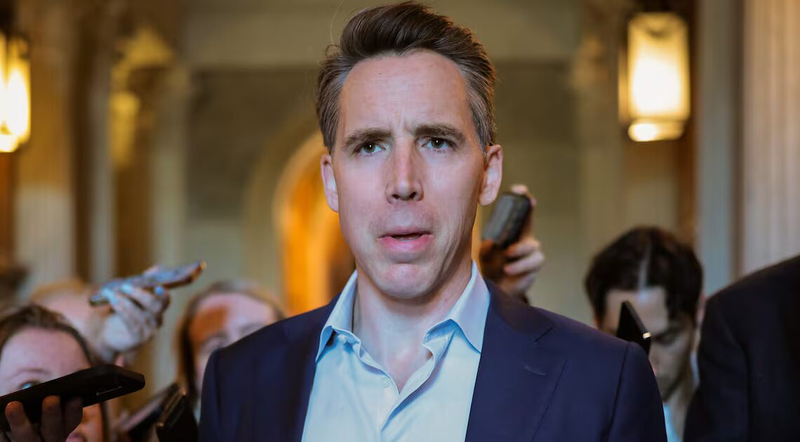 Trump Fed Up With Republican Senator’s 2028 Games