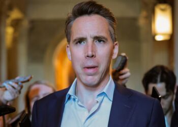 Trump Fed Up With Republican Senator’s 2028 Games