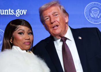 Trump Risks New Bruise in Pic With Nicki Minaj’s Wild Nails