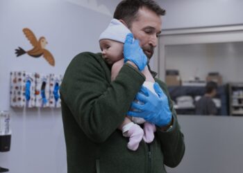 ‘The Pitt’ takes a deep breath and nails its second act