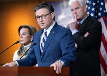 House passes DHS funding bill despite Democratic opposition over ICE