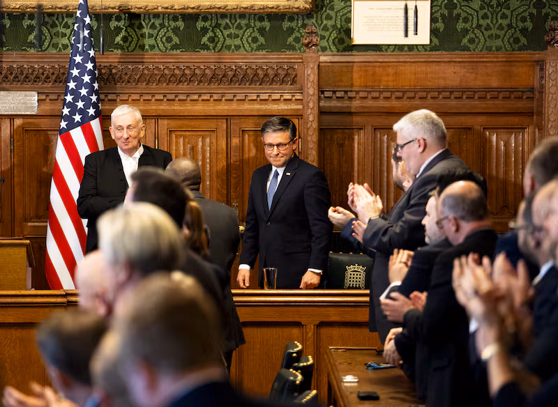 US House Speaker Mike Johnson (C) addresses MPs in the House of Commons on January 20, 2026 in London, England.. (Photo by Jordan Pettitt - WPA Pool/Getty Images)
