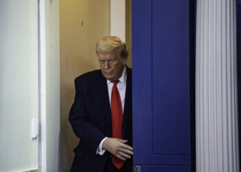 Trump softens tone on Minneapolis violence amid calls for accountability