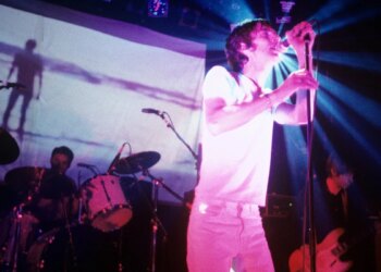 3 One-Hit Wonders From the 90s With Hidden Gems in Their Catalog That Deserve a Listen