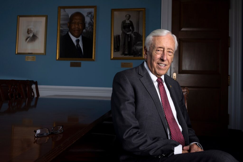 Hoyer endorses former campaign manager in race to succeed him in Congress