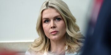 CNN Host Calls Out Karoline Leavitt’s Lies After Trump Gaffe