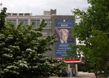 Heritage paper on families calls for ‘marriage bootcamp,’ more babies