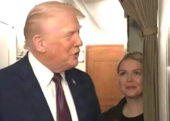 Trump, 79, Makes Awkward Joke About ‘Grabbing’ Karoline Leavitt in Air Force One Turbulence