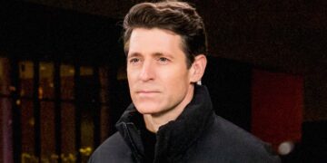 MAGA-Coded CBS Anchor Pushes Trump’s Deranged Pardon Demand