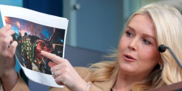 Karoline Leavitt Ripped for Her Staggering Hypocrisy on Middle-Finger Protest