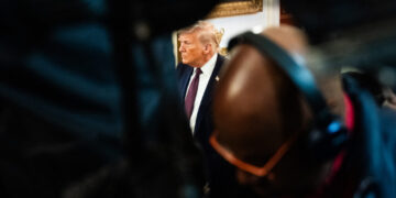 With this decision, the Supreme Court can and should rein Trump in