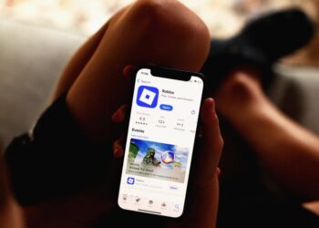 Roblox’s AI-Powered Age Verification Is a Complete Mess