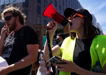 D.C. Council report calls for police to stop working with ICE