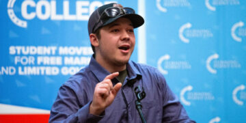 Kyle Rittenhouse Is Once Again a Lightning Rod Online