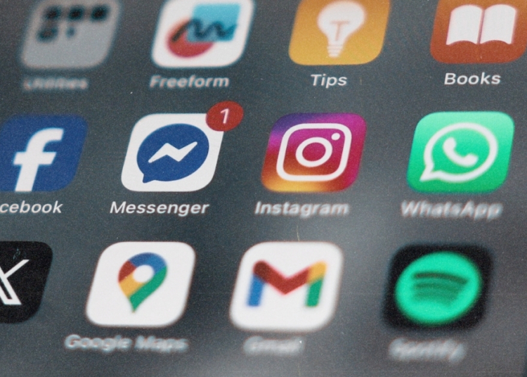 Swipe, Tap, Repeat. Every App Is the Same Now, and That Sucks.