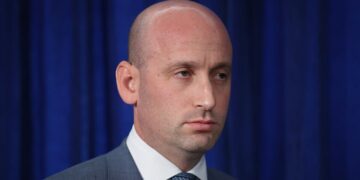 ‘Star Trek’ Star Tears Into ‘Fragile’ Fanboy Stephen Miller