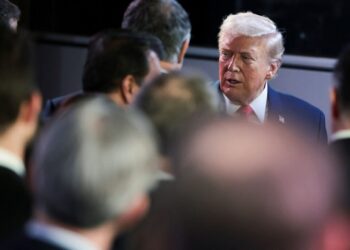 Trump brings his attacks on Somalis onto the world stage at Davos