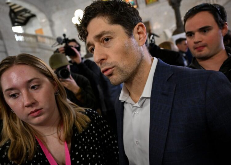 Trump Justice Department enters new territory with probe of Walz, Frey