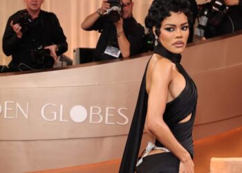 Golden Globes Fashion Played It Safe – but Thank God for That Crystal G-String