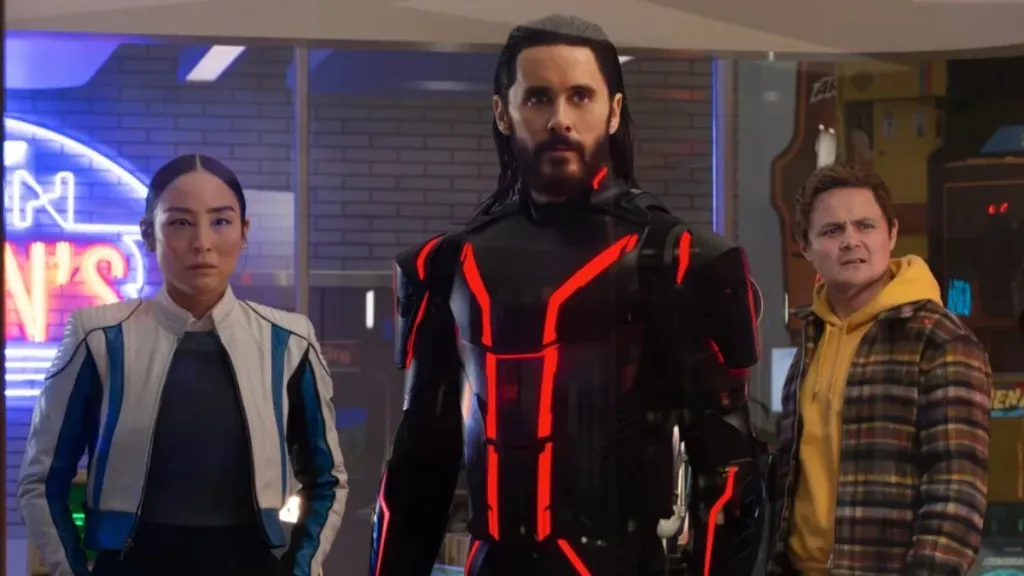 Tron Legacy Greta Lee Jared Leto Arturo Castro