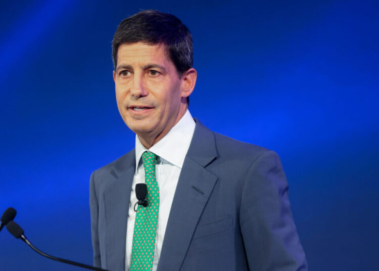 Trump taps Fed critic Kevin Warsh to succeed Jerome Powell as chairman